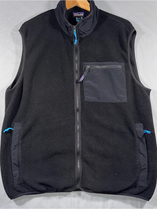 Patagonia Other - Patagonia Synchilla Vest Mens XL Black Fleece Full Zip Chest Pocket Outdoor
